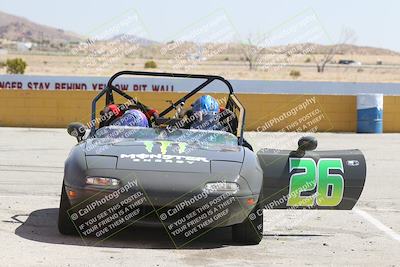 media/May-18-2022-Open Track Racing (Wed) [[f96b7d3cf4]]/Around the Pits/